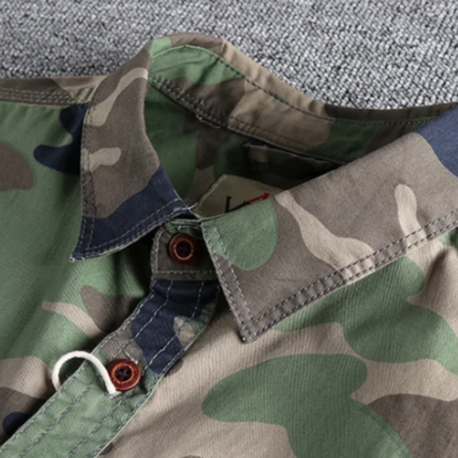 Camouflage Cargo Hiking Shirt Collar Detail – The Crew