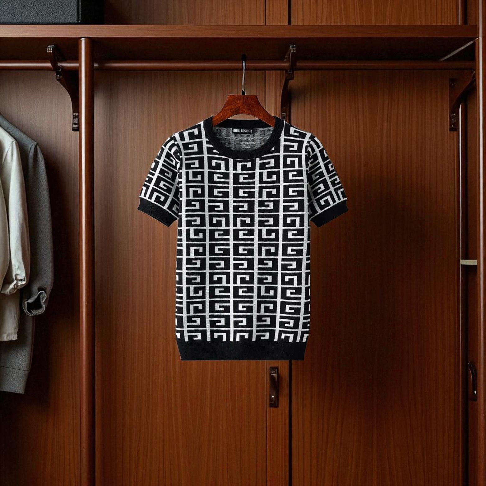 Geometric Knit T-Shirt Sweater Store Display – The Crew