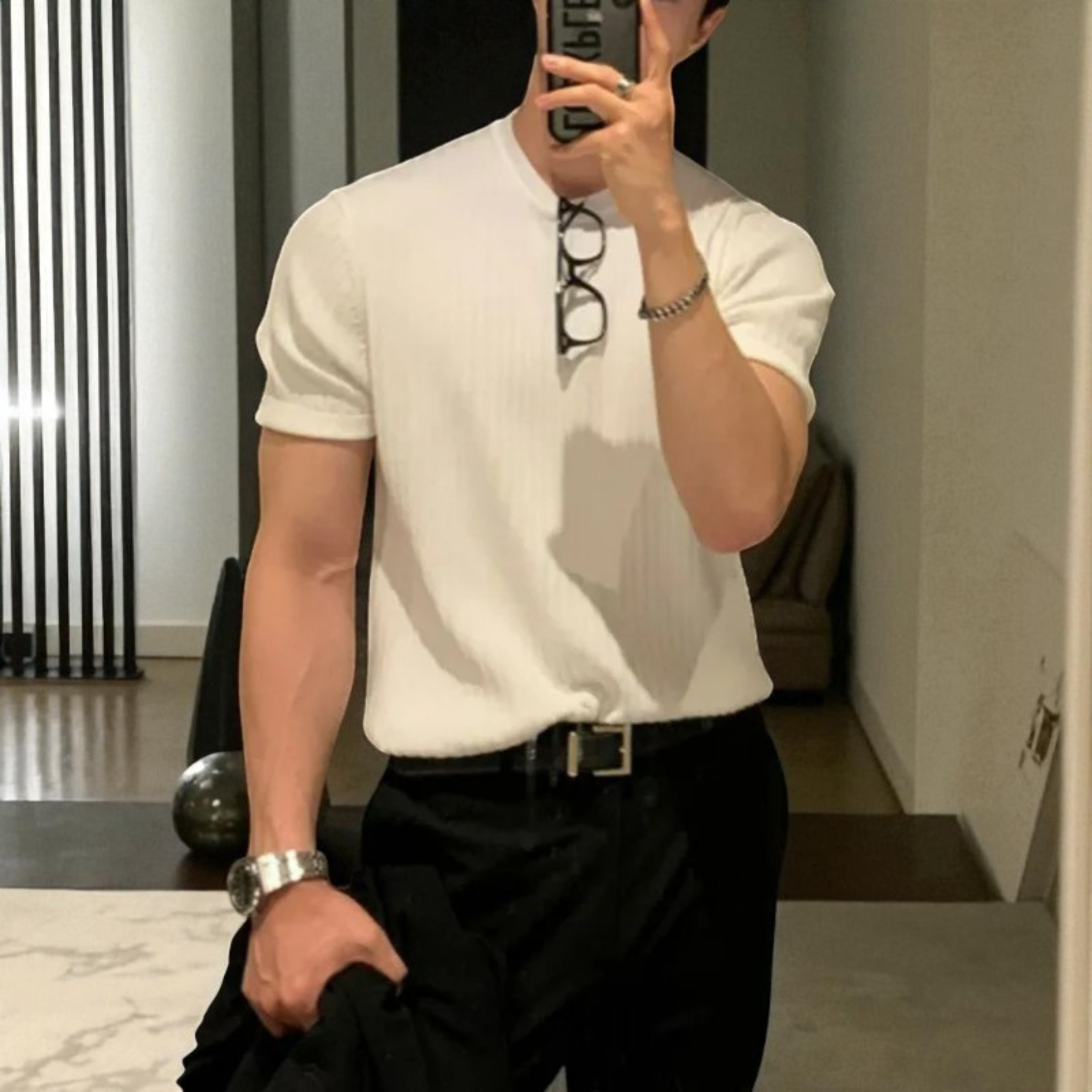 White minimalist men t-shirt lifestyle mirror shot – The Crew