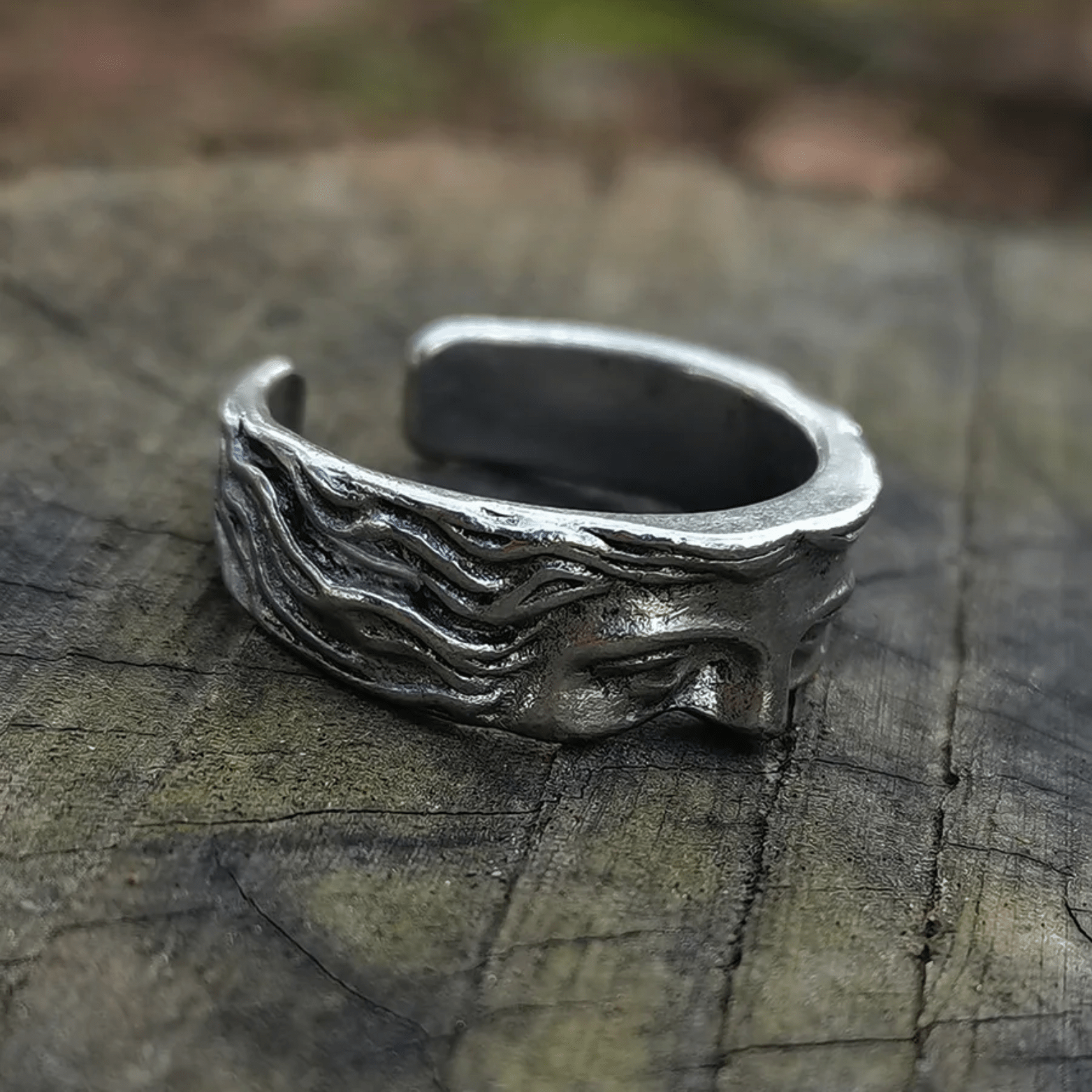 Men’s Venus Mask Adjustable Vintage Carved Ring - The Crew
