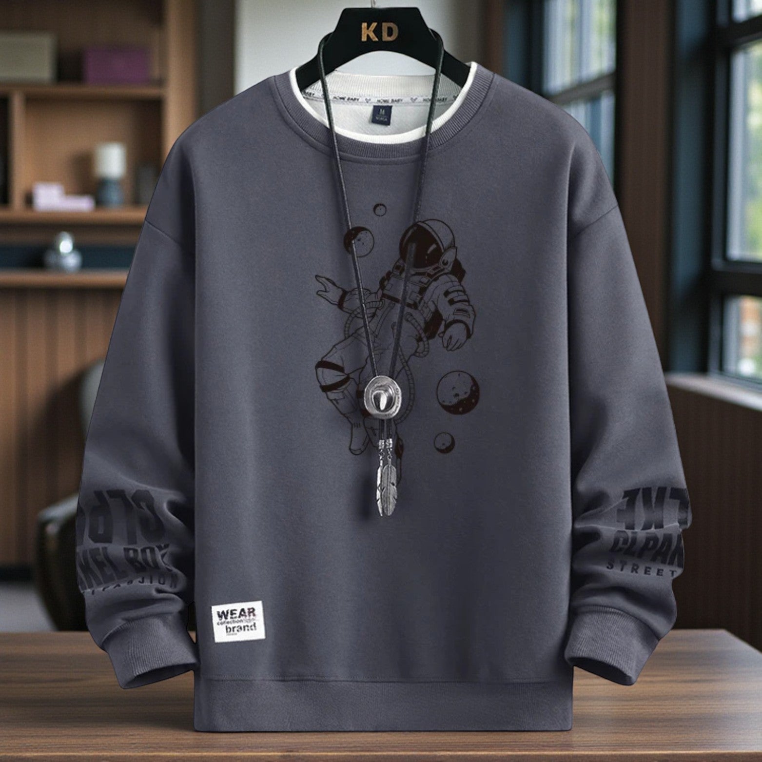 Men’s Moon Print Sweatshirt Gray Detailed Print – The Crew