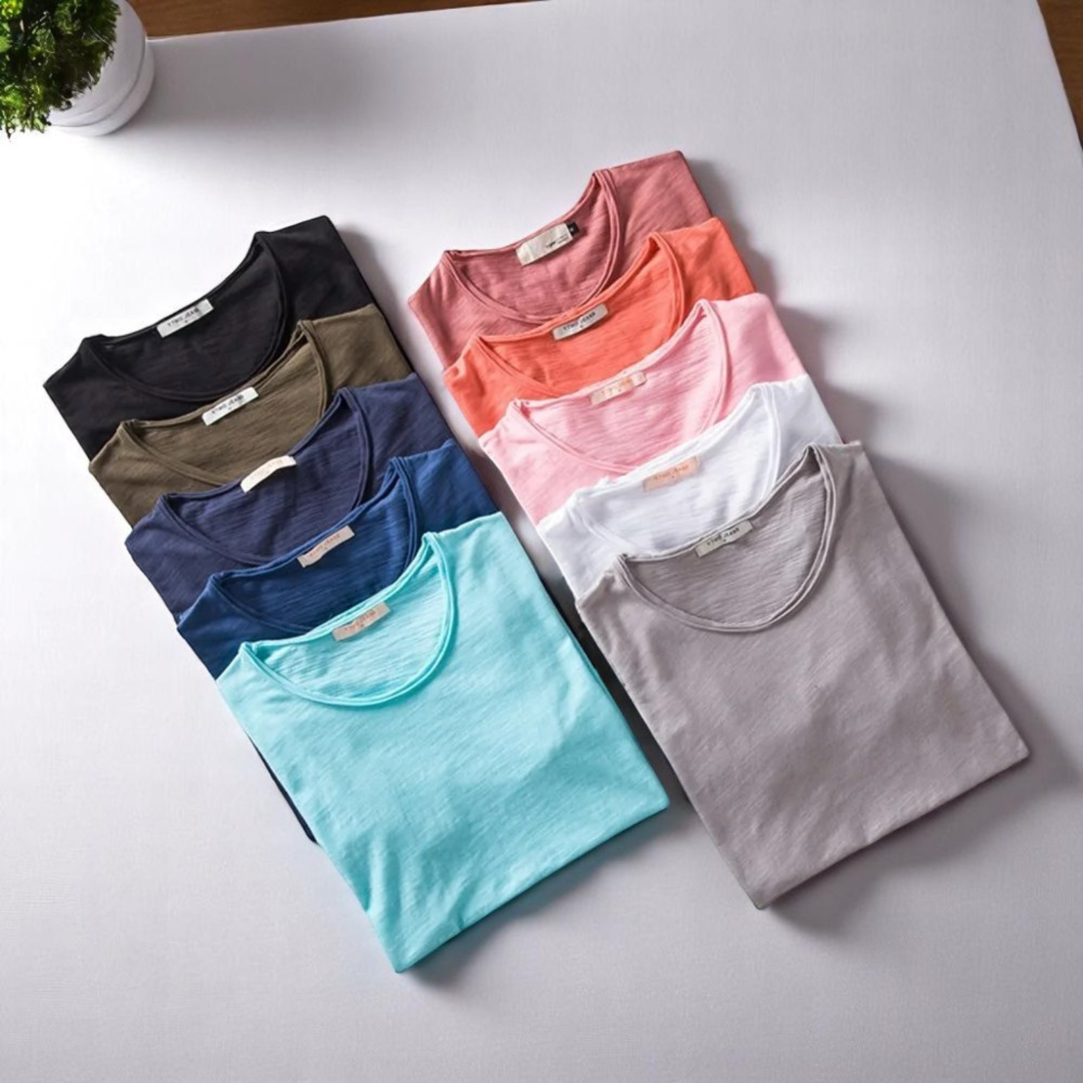 Folded cotton T-shirts color pack – The Crew