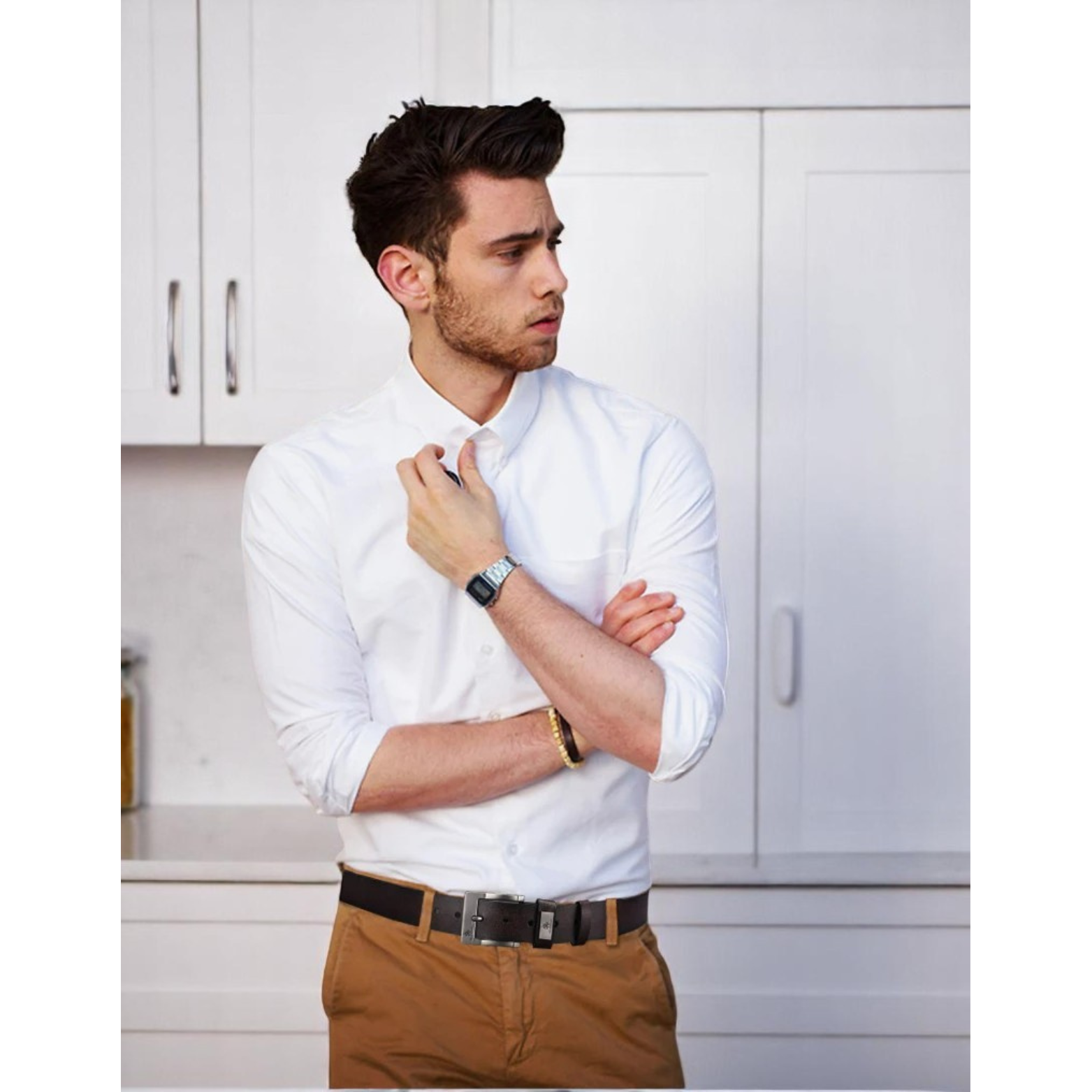 Men’s Leather Belt With Casual Outfit – The Crew