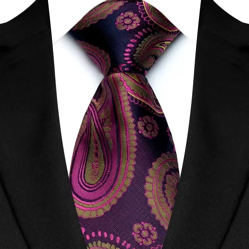 Men’s Burgundy Solid Tie Elegant Look – The Crew