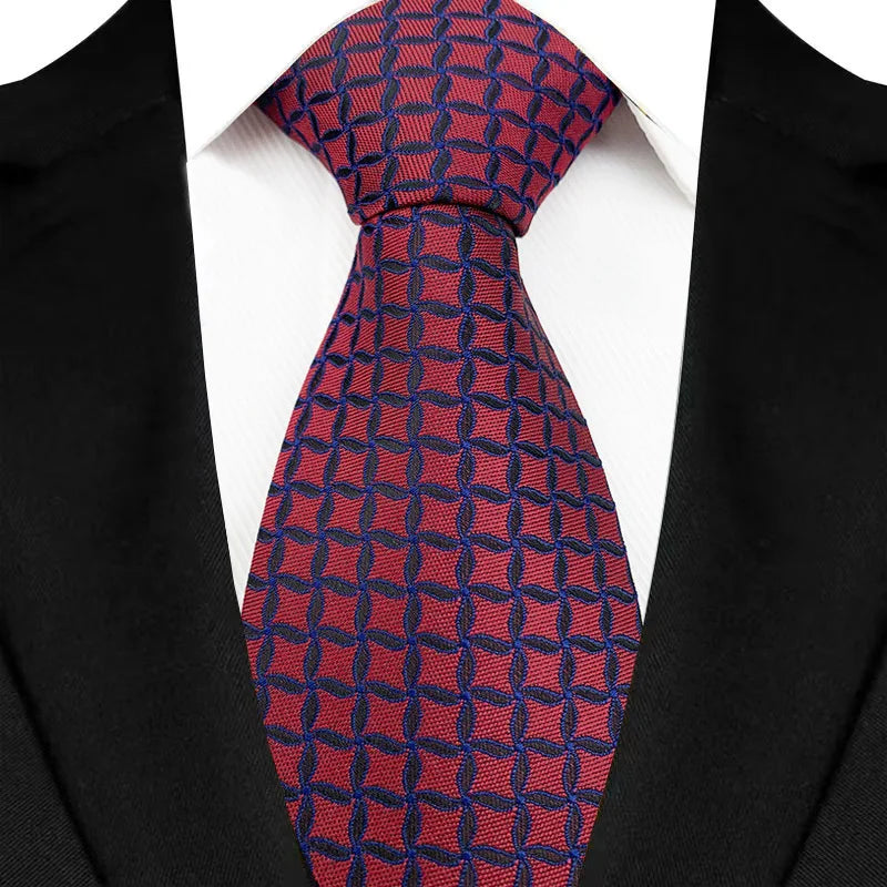 Men’s Red Geometric Pattern Tie – The Crew