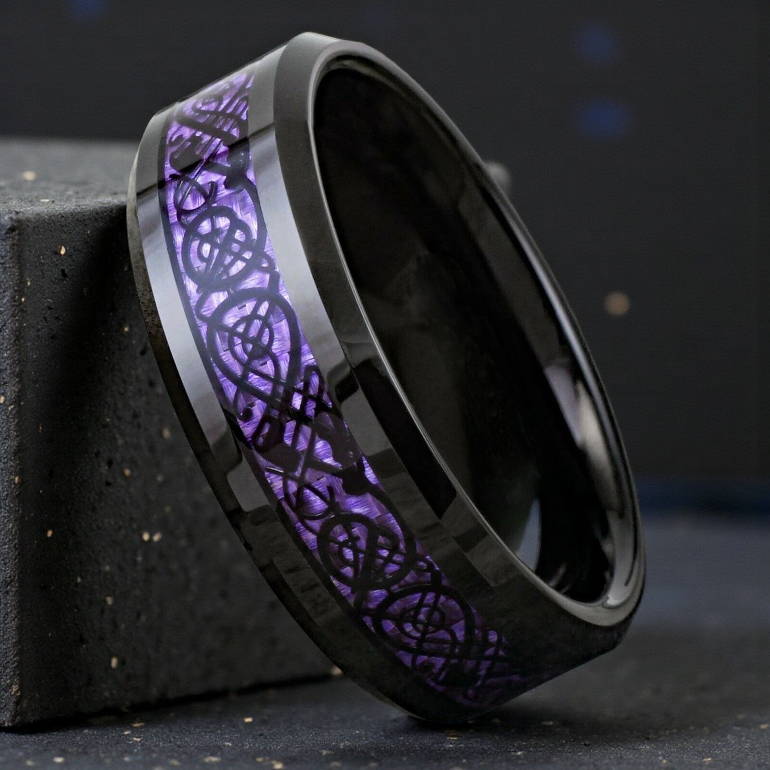 Men’s Dragon Ring Black Carbon Fiber Stainless Steel - The Crew